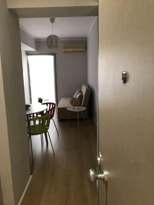 Kyparissia Cozy Flat - 5Mins Walking From Beach Apartment Екстериор снимка