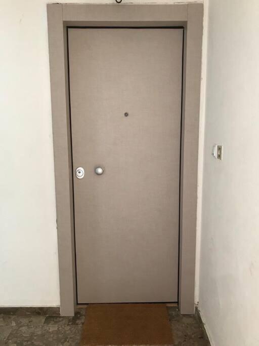 Kyparissia Cozy Flat - 5Mins Walking From Beach Apartment Екстериор снимка